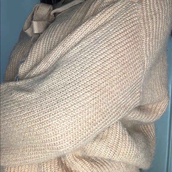 H&M Knit Ribbon-Tie Sweatshirt - Picture 3 of 7